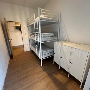 Bagetti Only For Girls Apartamento